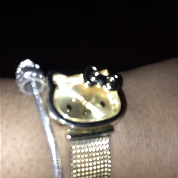 Hello kitty gold watch - Picture 1 of 4