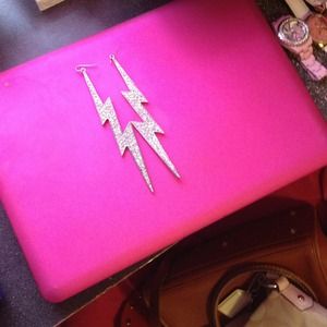 Lighting blot earrings