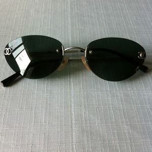 Authentic Used CHANEL Rimless frame sunglasses