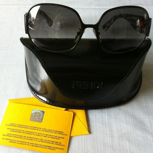 AUTHENTIC- FENDI Sun 5005 Sunglasses