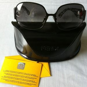 AUTHENTIC- FENDI Sun 5005 Sunglasses