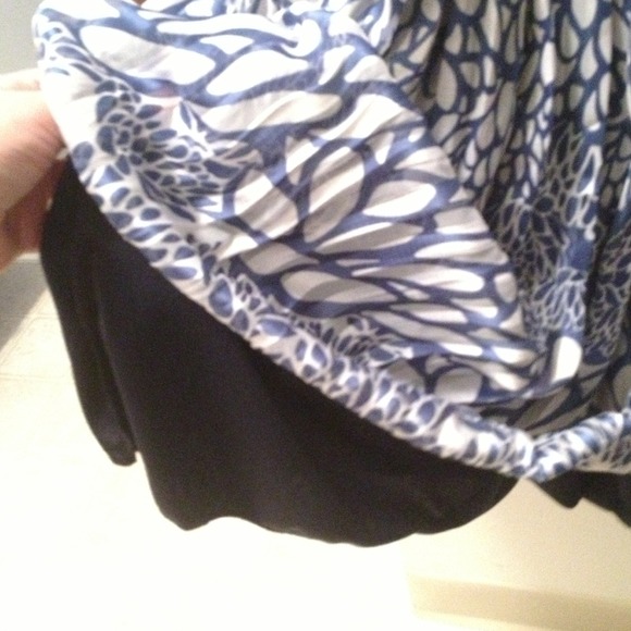 🔻Reduced🔻NWOT Silky Dress with slip - Picture 3 of 3