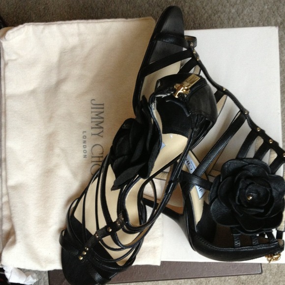 NEW: JIMMY CHOO STRAP SANDALS - Picture 3 of 4