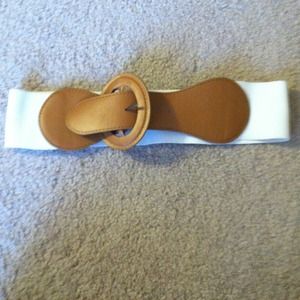 Around the waist belt