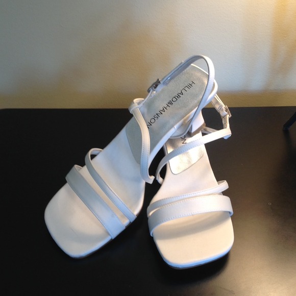 Bridal, low heeled satin shoes