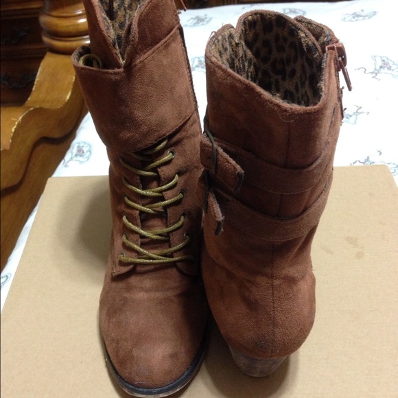 🚫SOLD🚫Combat boots 👢😍 - Picture 2 of 3