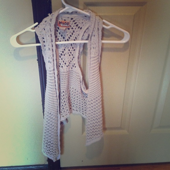 Sleeveless cardigan