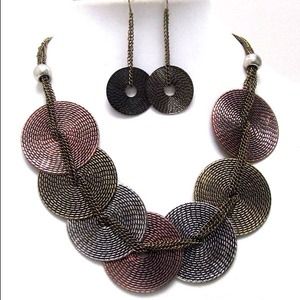 Red & brown circle set