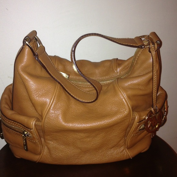 Authentic Michael Kors handbag. Cognac .