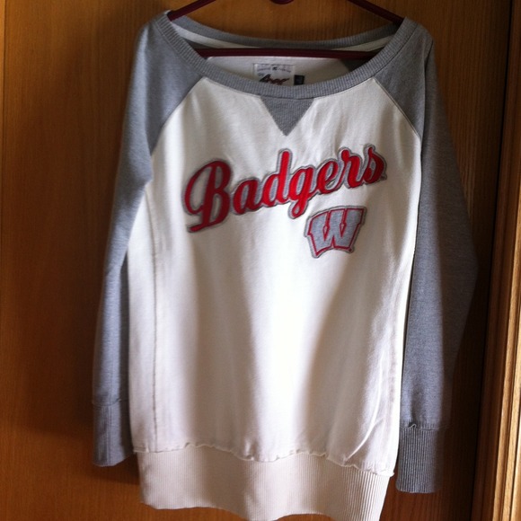 Brand new badger sweat shirt!! Tags taken off
