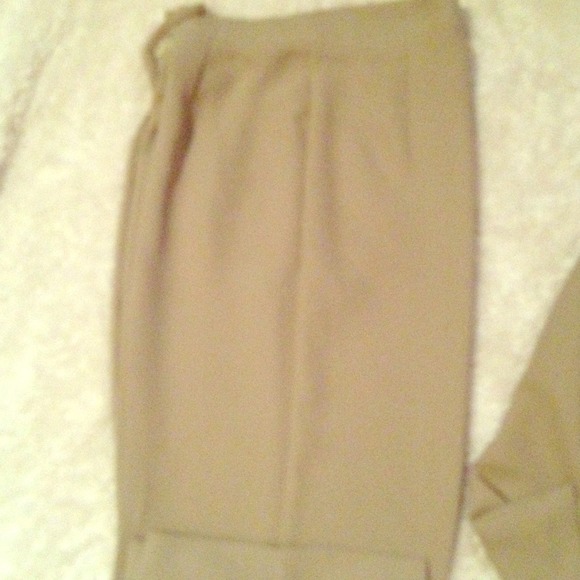 Two piece pants suite! Very nice