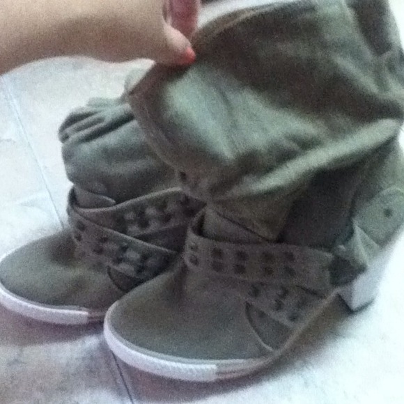 Green slouchy booties