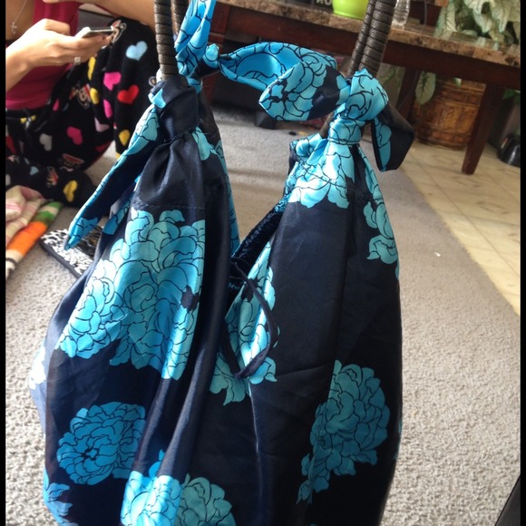 Navy/Baby blue purse 💙👜