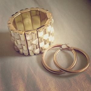Bundle, bracelet and hoop earrings
