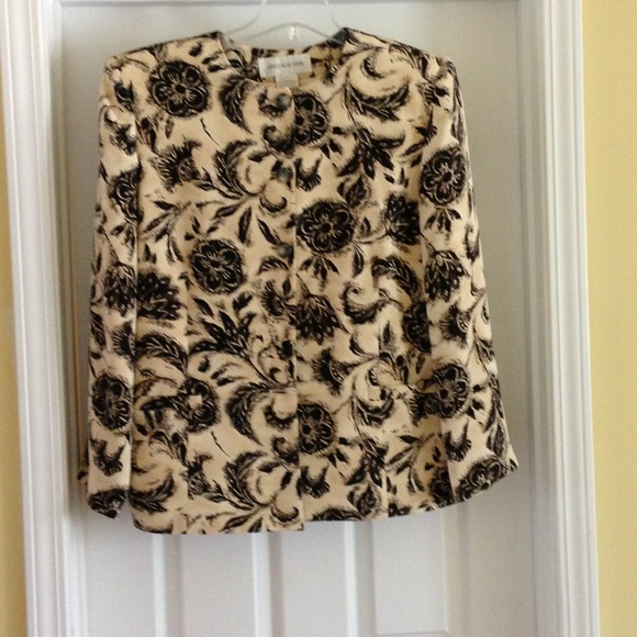 Black and creme silk blazer/jacket