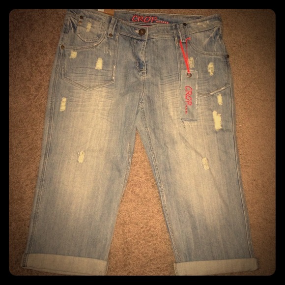 ❤❤Reserved until Friday ❤❤Crop Capri Pants