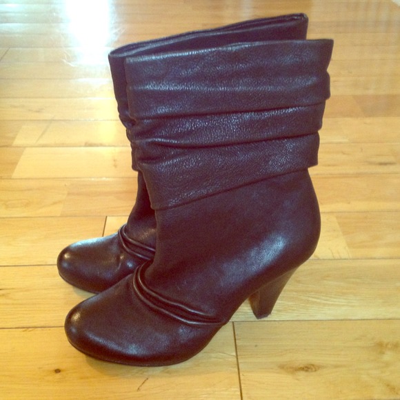 Jessica Simpson Boots - 🚫RESERVED🚫leather ankle boots