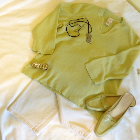 j.jill light green 3/4 sleeve sweater knit M