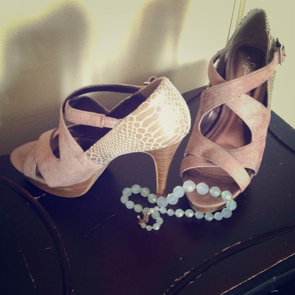 Shoes - Sofia Vergara Shoe