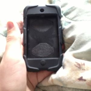 iPod touch 4th generation griffin survivor