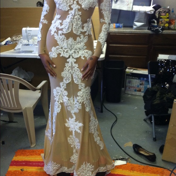 Handmade vintage gown One of a kind - Picture 2 of 3