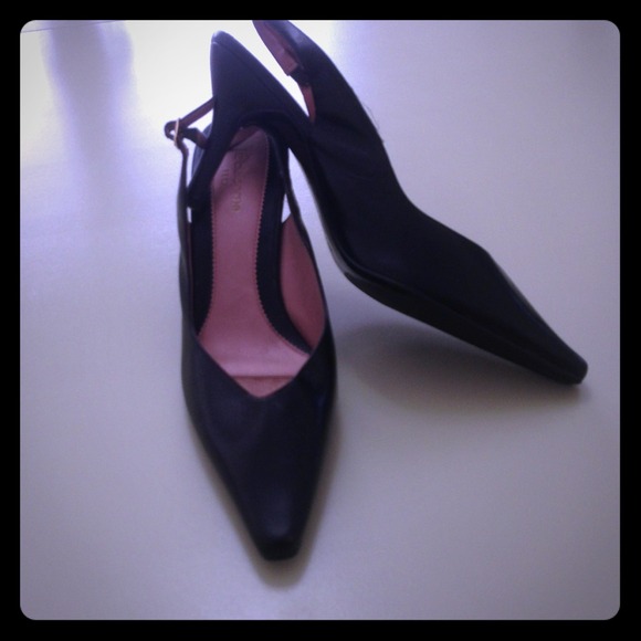 ❌Sold❌black Liz Claiborne pointed toe sling backs