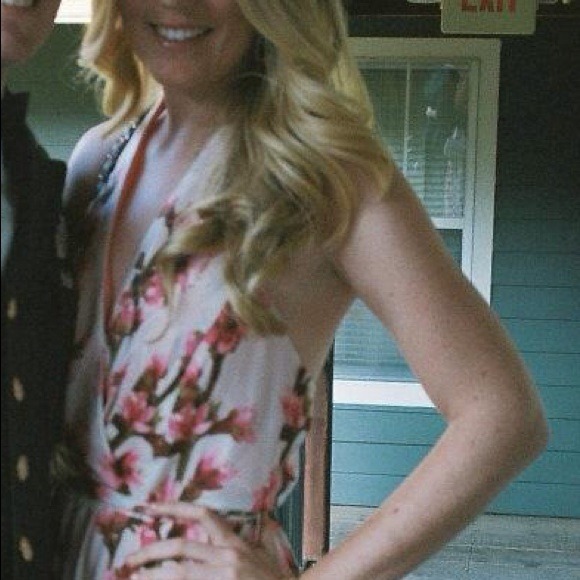 Beautiful long dress - Picture 3 of 3