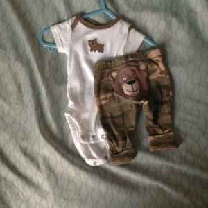 Carter's NB bear onesie with matching pants.