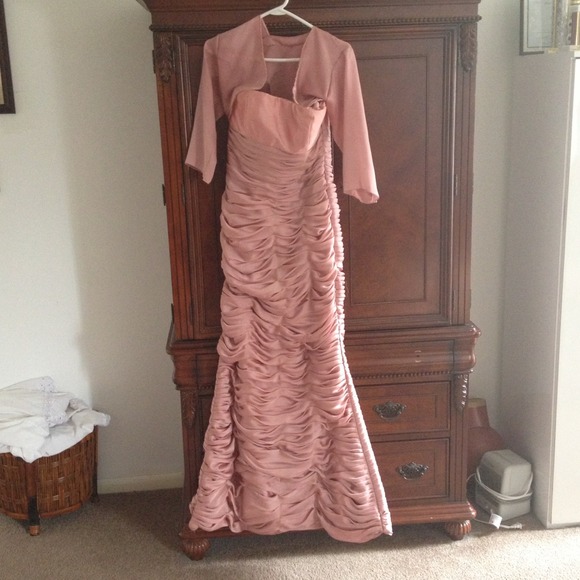 Long pink ruffled dress