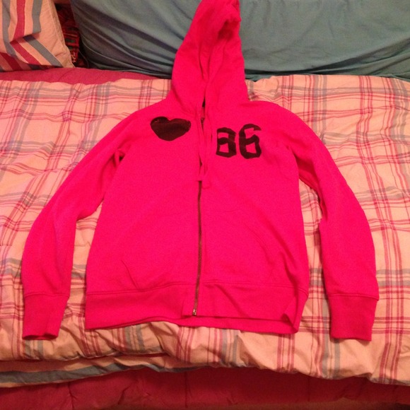 Victoria's Secret Pink hoodie. Fits xs-sm ❤️sold