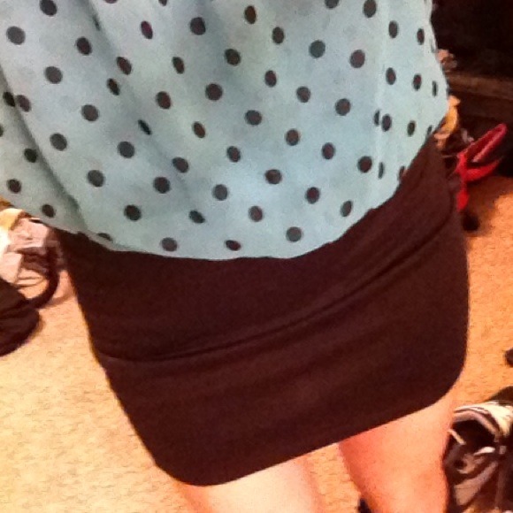 Cute polka dot fitted dress - Picture 2 of 3