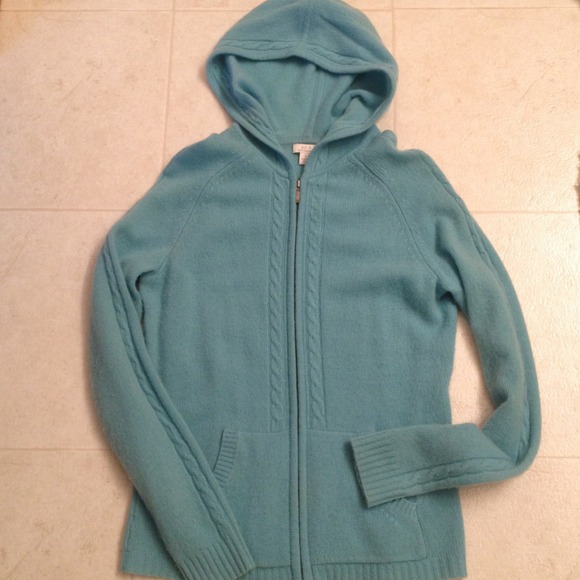 Cashmere sweater