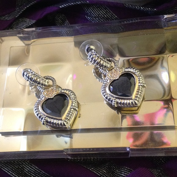 Designer Inspired Purple stone heart earrings.