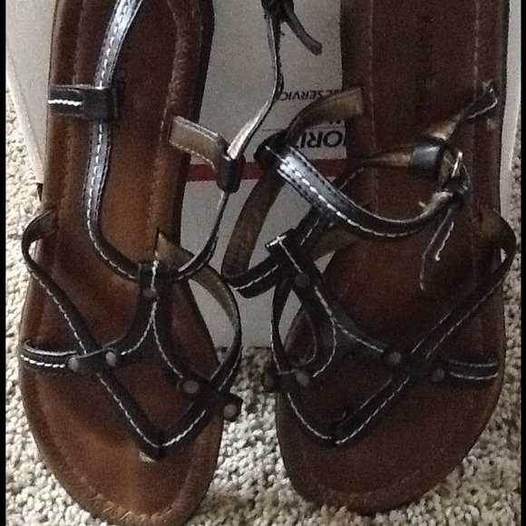SOLD**^RESERVED*****Black sandals