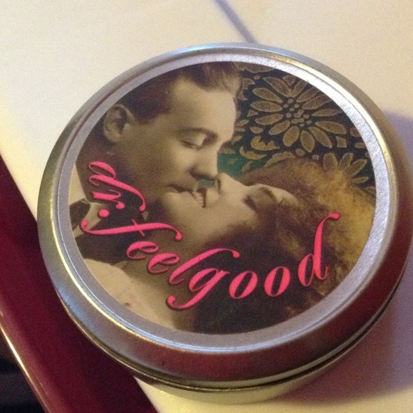💥SOLD💥Benefit Dr. feelgood