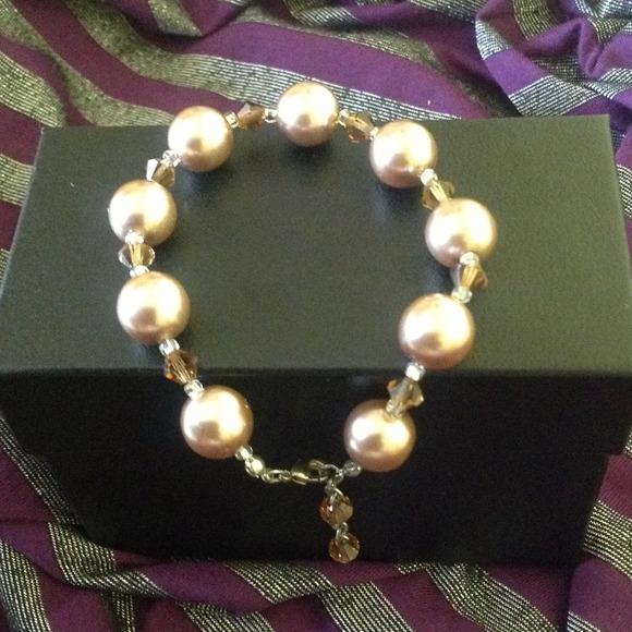 Designer Inspired Champagne pearl bracelet