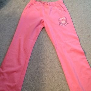 Bundle Vic Secret pants & AE green pants!