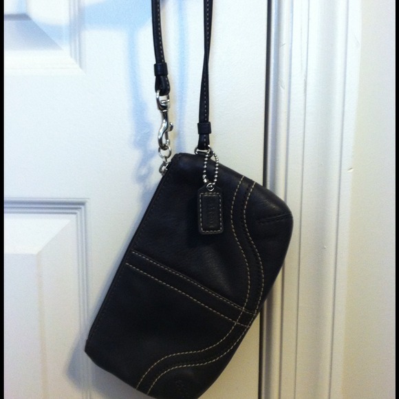 Coach - Picture 2 of 2