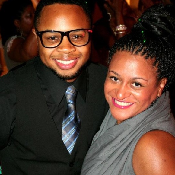 Bubble Hem Wrap Dress - Picture 3 of 4