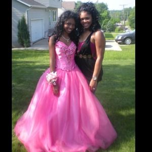 Beautiful Hot Pink Prom Dress/Ball Gown💗