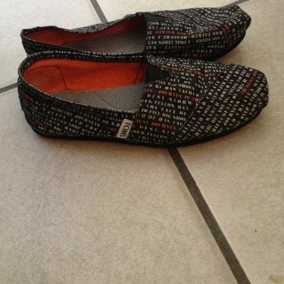 Authentic Toms in Black with Orange & White Text - Picture 2 of 4