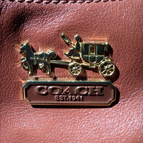 ⬇Reduced⬇ 💯Authentic Brand New Coach purse - Picture 3 of 4