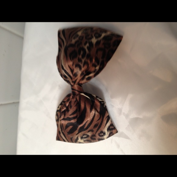 Hair bow