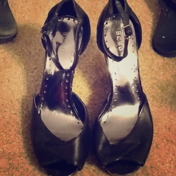 BCBG heels