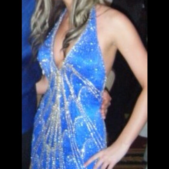 PROM DRESS!! - Picture 2 of 2