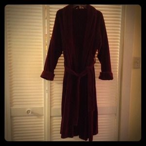 Velour  VS Robe