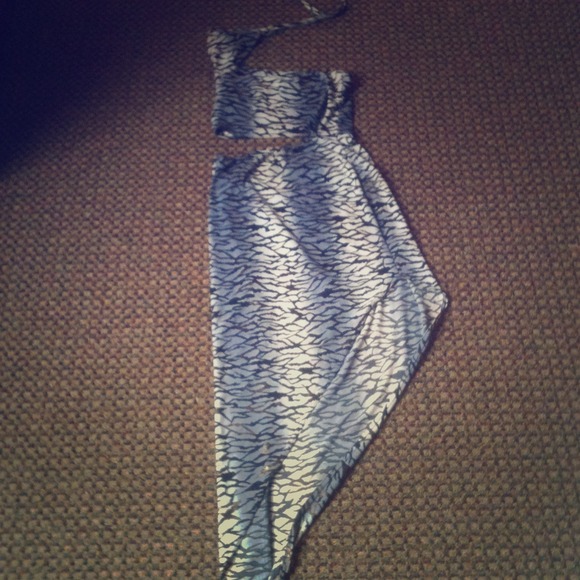 Two-tone Slate Gradient Pattern Cut Out Dress