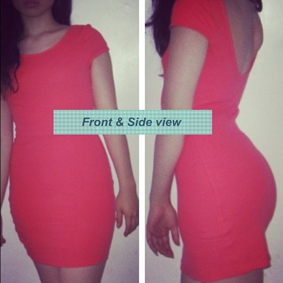 H&M Dresses & Skirts - Coral bodycon🎁🎁🎁