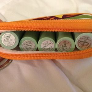 Clinique bundle! & tee! Bundle for @lruiz1