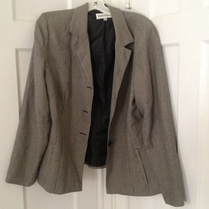 Houndstooth black and white blazer.